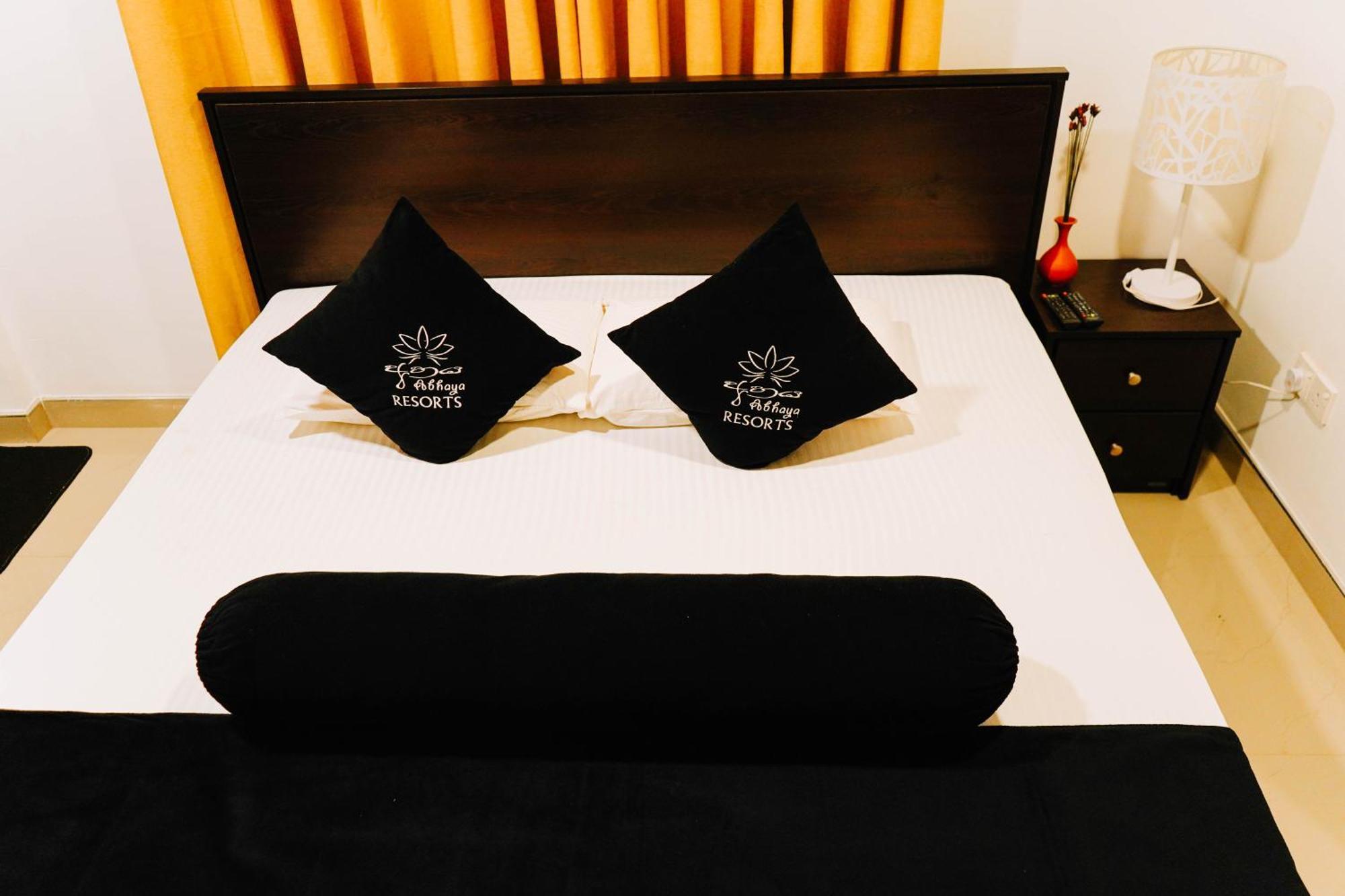 Abhaya Resorts Anuradhapura Esterno foto
