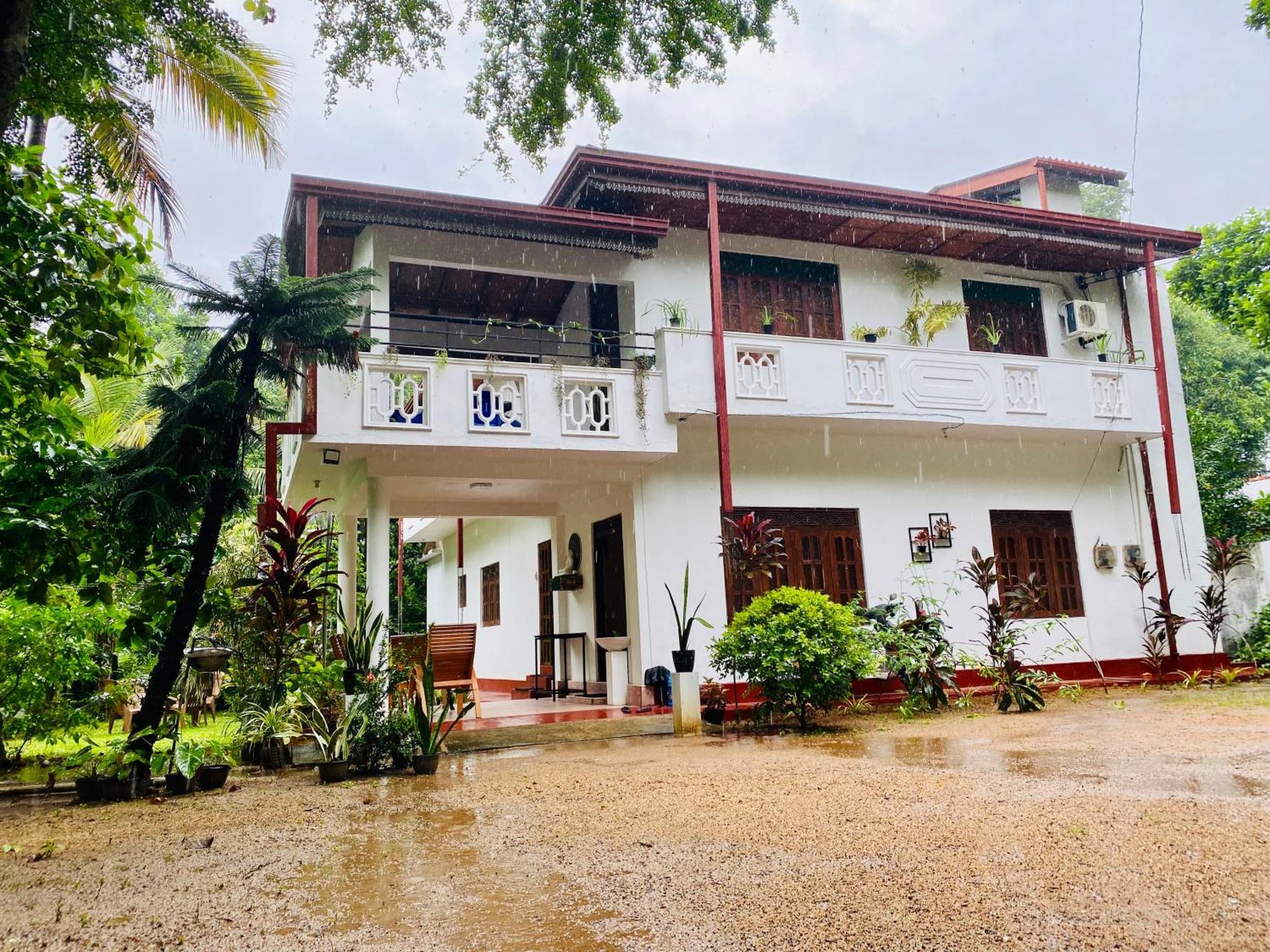 Abhaya Resorts Anuradhapura Esterno foto